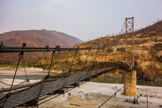Bridge crossing Tamur river