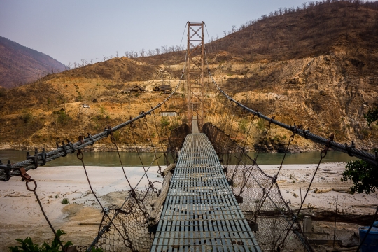 Bridge crossing Tamur river