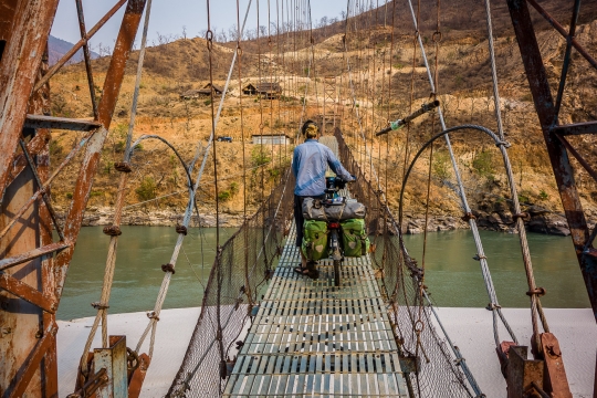 Bridge crossing Tamur river