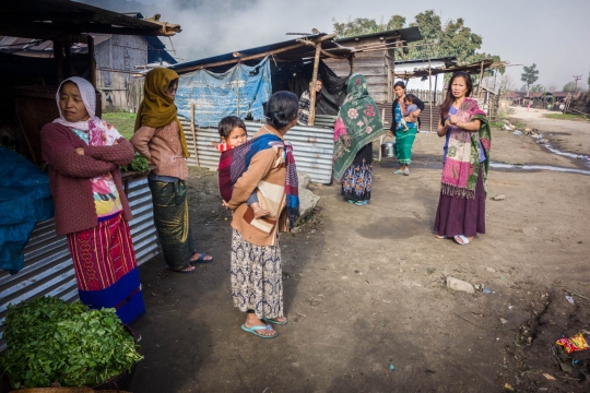 Village women in Rilloh