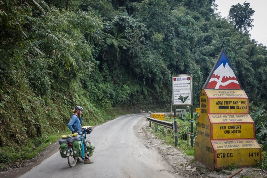 Mainroad to Bomdila