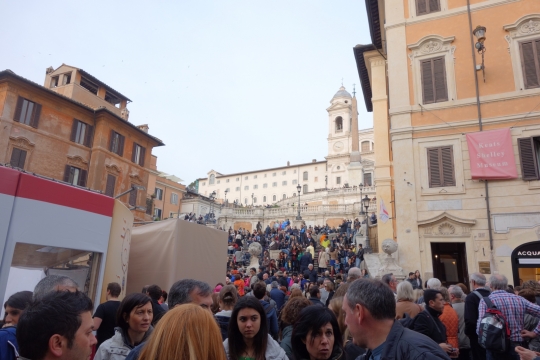 Piazza di Spagna, a lot of people...