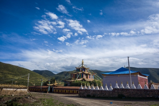 Monastery in Baiyu