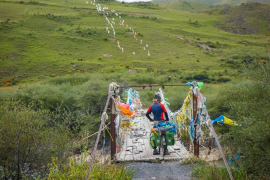 Hanging bridge