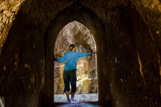Martin discovering the temple