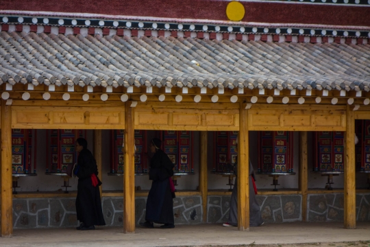 Spinning prayer wheels