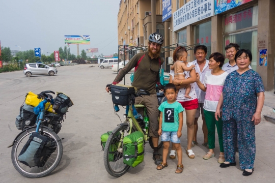 A friendly family at a shop where we had a break