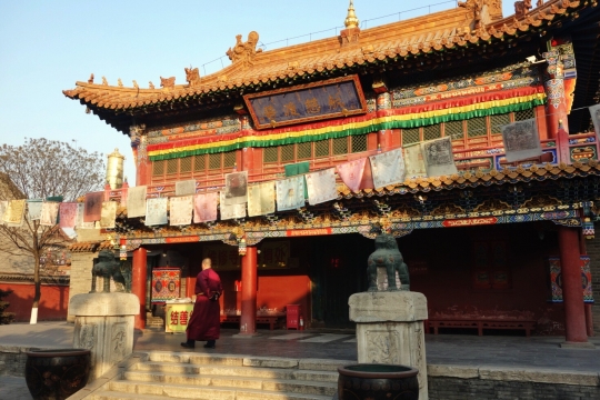 At Buddhist temple Da Zhao