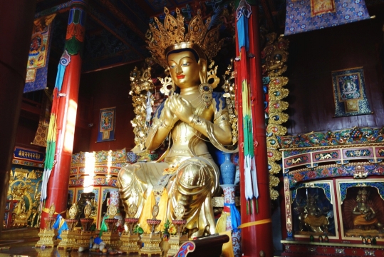 At Buddhist temple Da Zhao