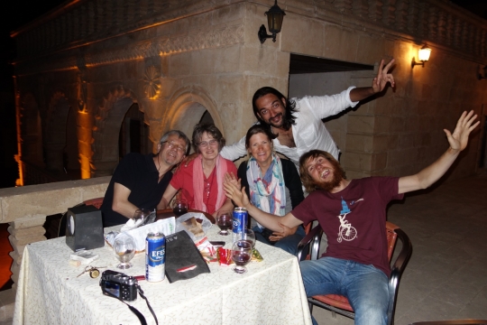 Nice evening with Italian couple, a Pakistani, Turkish woman and us