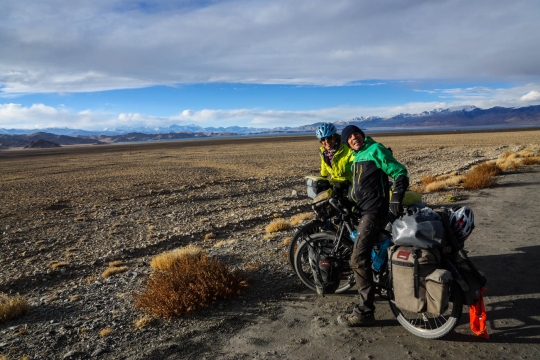 Karakul lake