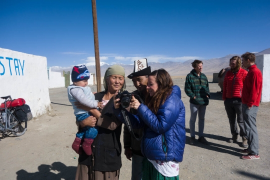 Marianne showing the picture