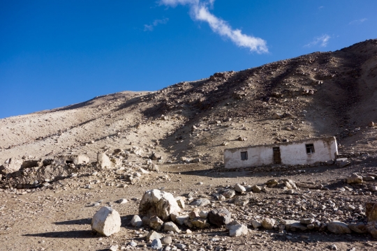 Shelter in Khargush