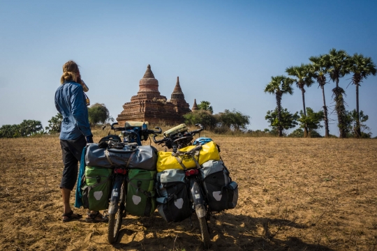 Our first temple of Bagan!