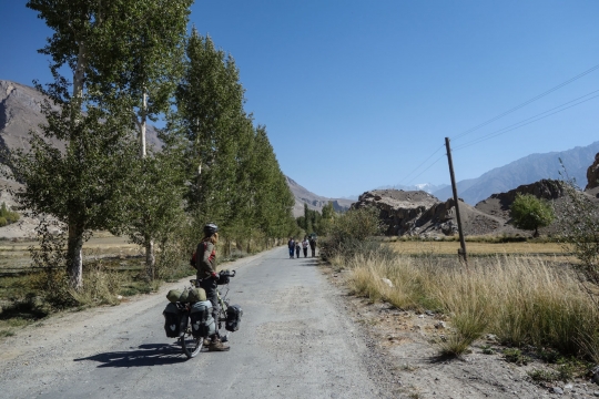 Cycling out of Ishkashim