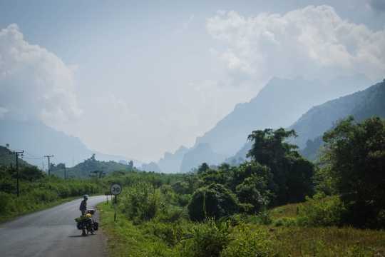 On the way to Vangvieng