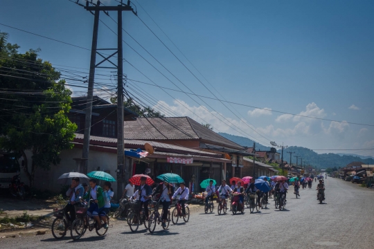 Long rows of students returning from school