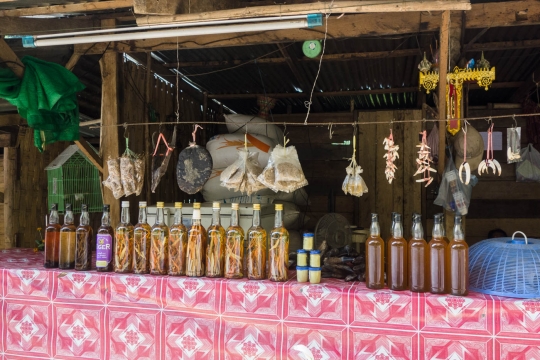 Road side Lao Lao