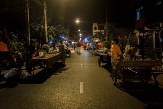 Mae Sariang market