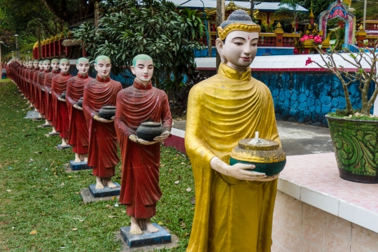 Kaw Ka Thawng Cave