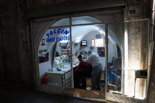 Mardin bazar - barbershop