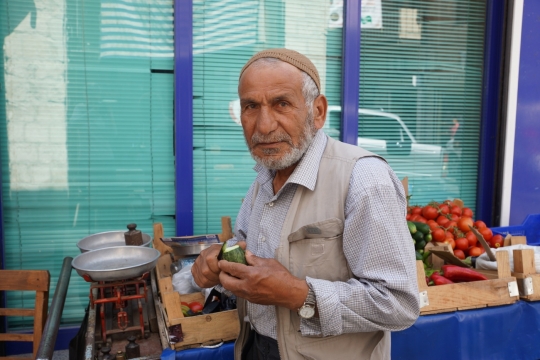 Selling vegetables