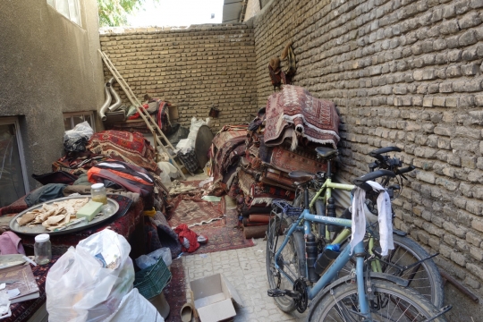 Bicycle and carpets