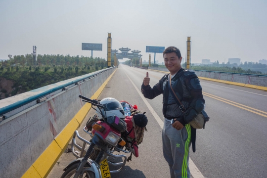 A Chinese motorbike traveler