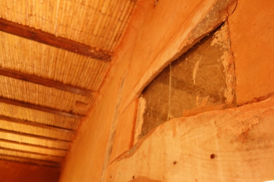 Details of the straw bale school