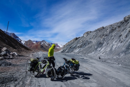 We made it up the Ak-baital pass!