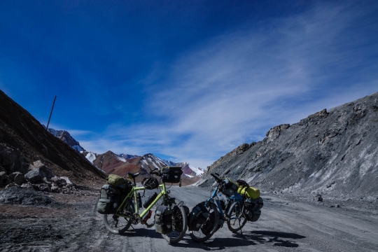 We made it up the Ak-baital pass!