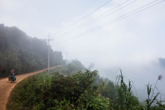 View disappears in mist