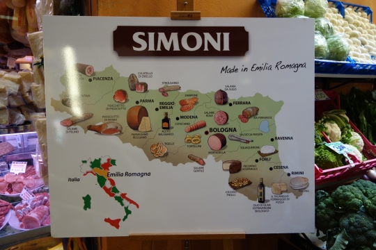 Food overview in the Quadrilatero area of the city