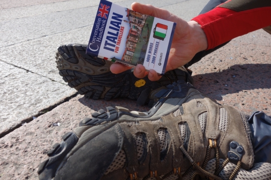 Italian phrasebook makes life easier :)