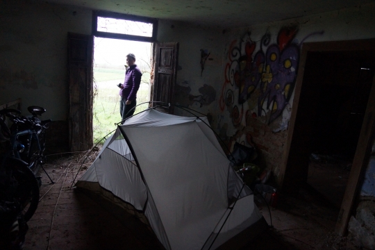 Staying at abandoned house in Pincara