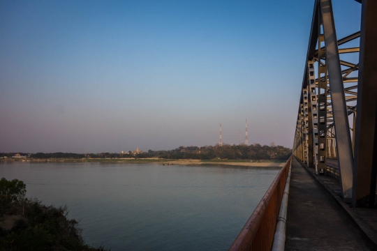 Over the river to Pyay