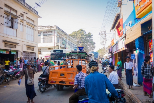 Traffic jam in Yenaungyoung