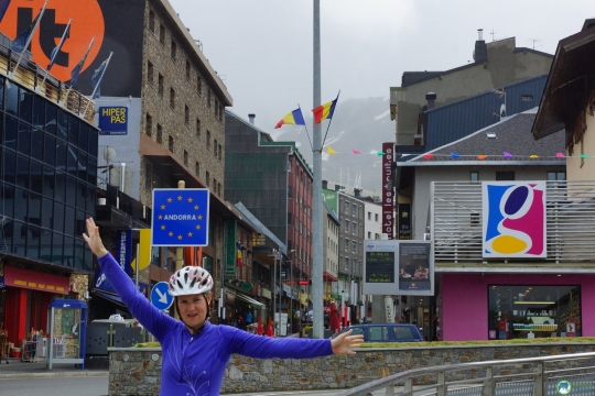 We have reached Andorra. Another 400 meters up and then we cross the mountain.