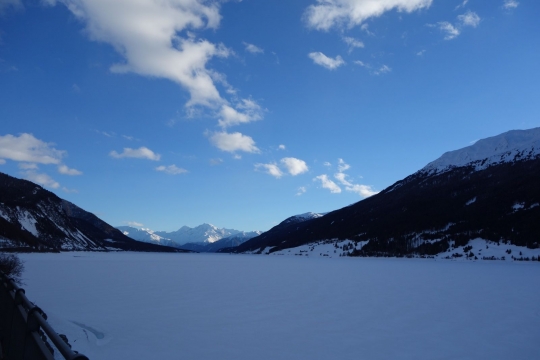 Cycling down the Resschensee
