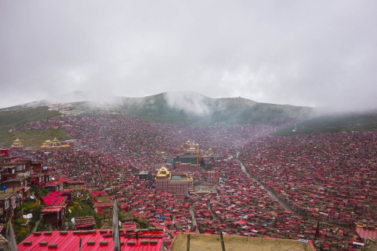 Larung Gar
