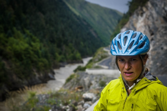 Cycling along Yalong river