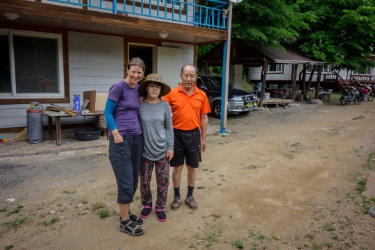 The family that invited us for noodles