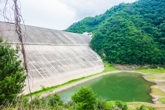 Peace dam