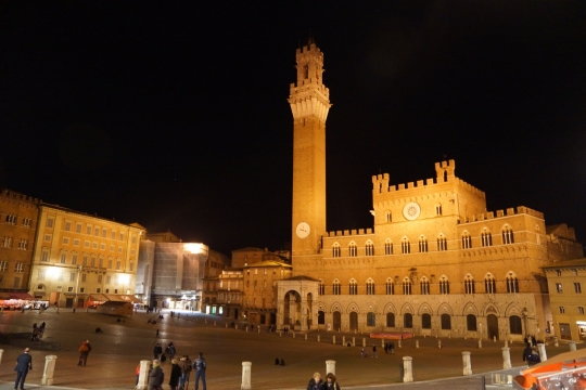 Siena by night