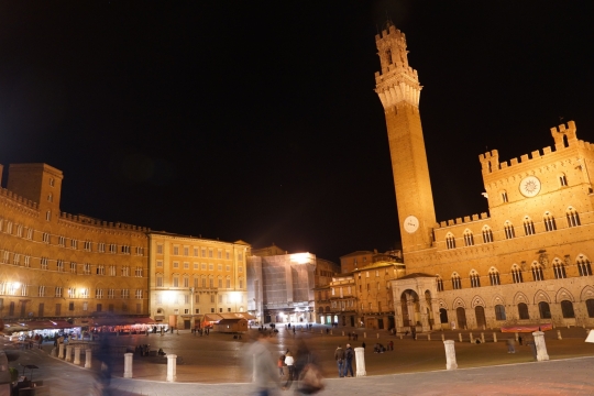 Siena by night
