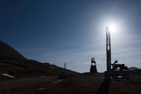 Ascent up Kyzyl Art pass in early morning