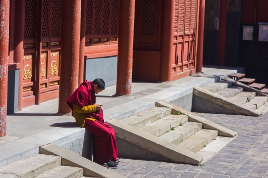 Monk at Yonghe Lama temple