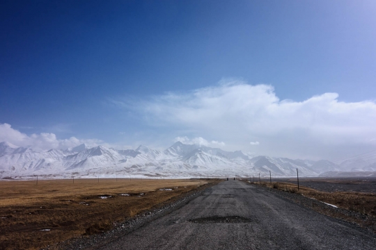 Cycling out of the Pamirs to Sary Tash