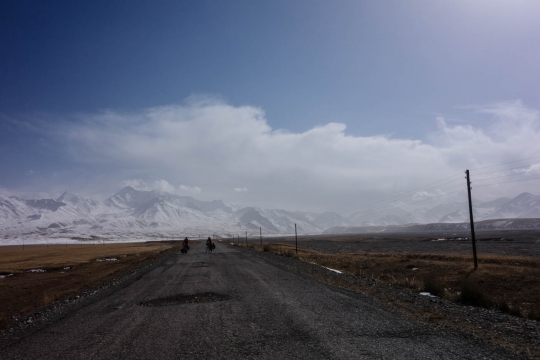 Cycling out of the Pamirs to Sary Tash