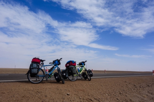 Mojo and Isaba in the Gobi